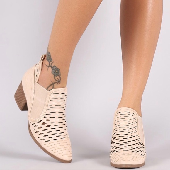 Shoes - Stone Low Heel Bootie